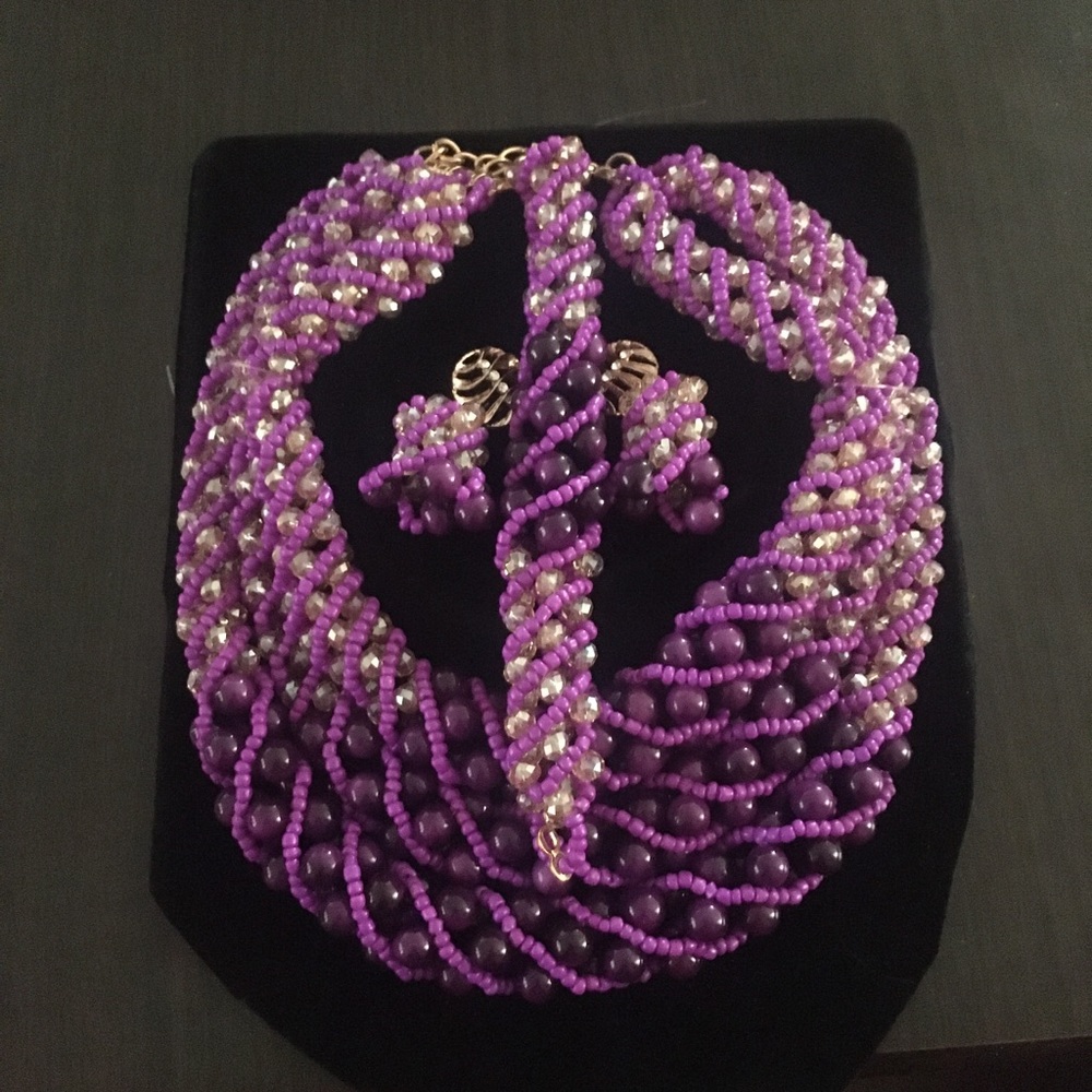 African jewelry necklace, bracelet and earrings